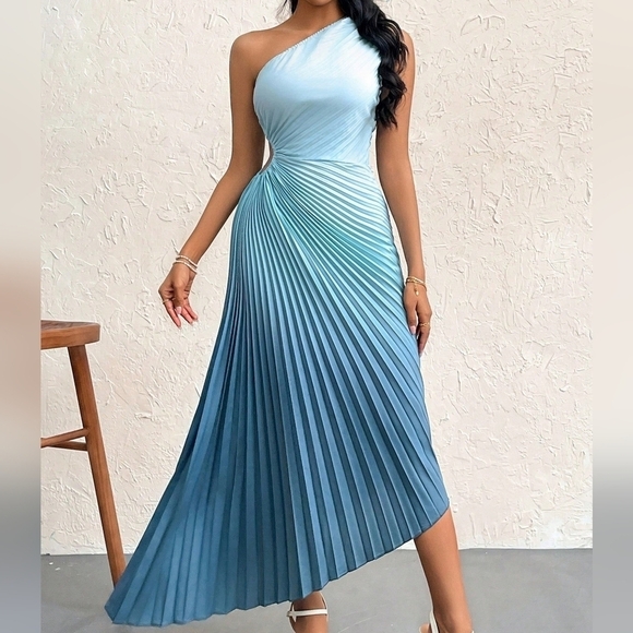 Beach Floral Printed One-Shoulder Pleated Hollow Out Drawstring Dress - Picture 2 of 5